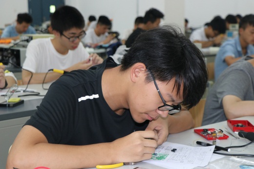 说明: C:\Users\dzx\Desktop\学姐带你看电信图片\IMG_5738.JPG 说明: C:\Users\dzx\Desktop\学姐带你看电信图片\IMG_5738.JPG