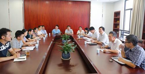 http://news.nbut.edu.cn/__local/7/5A/BA/A2E43CC207F2A1BE05476608919_FE636EF2_13569.jpg